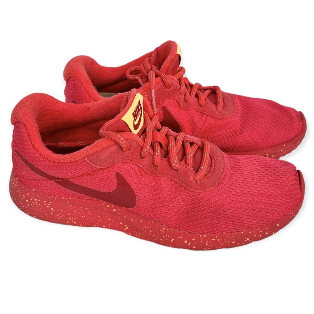 Nike Tanjun SE Ember Glow/Gym Red Peach Cream Running Shoe Size 7.5 844908-800